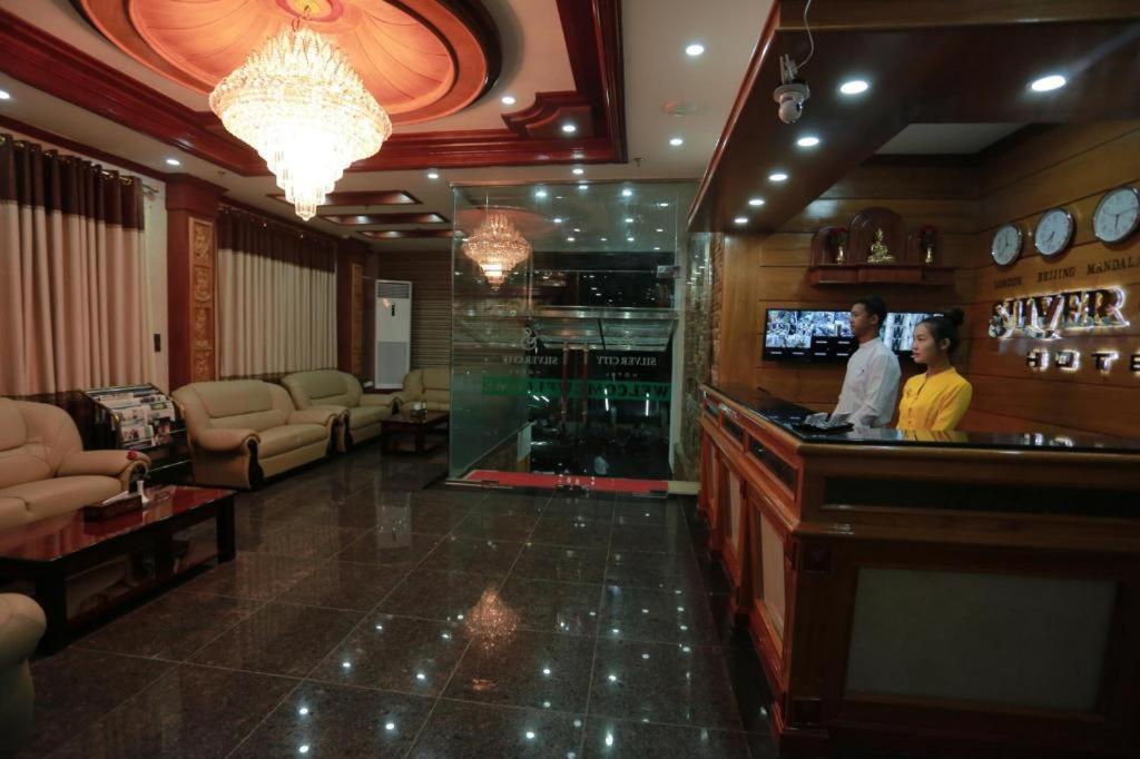 Silver City Hotel Mandalay Esterno foto