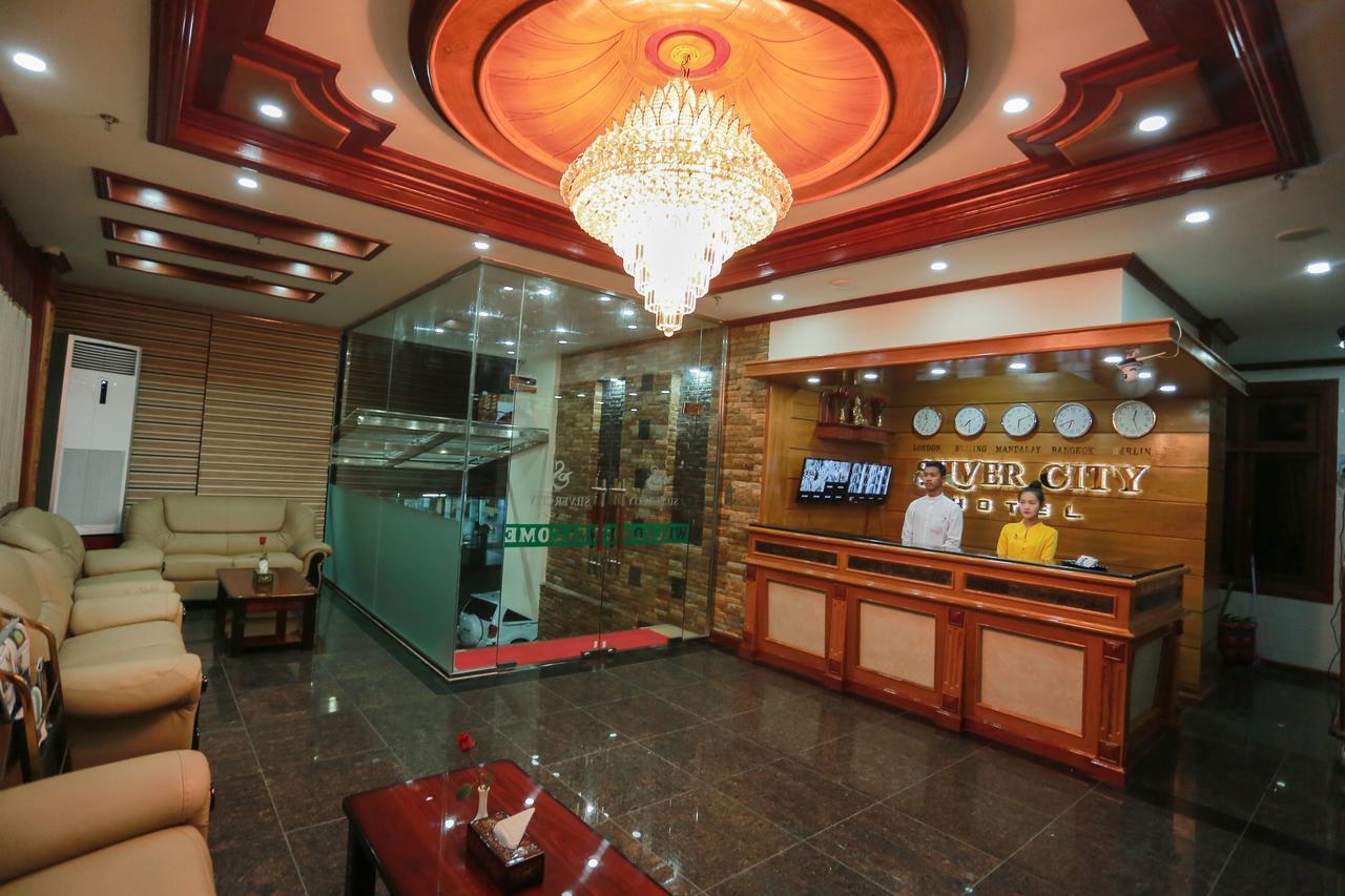 Silver City Hotel Mandalay Esterno foto