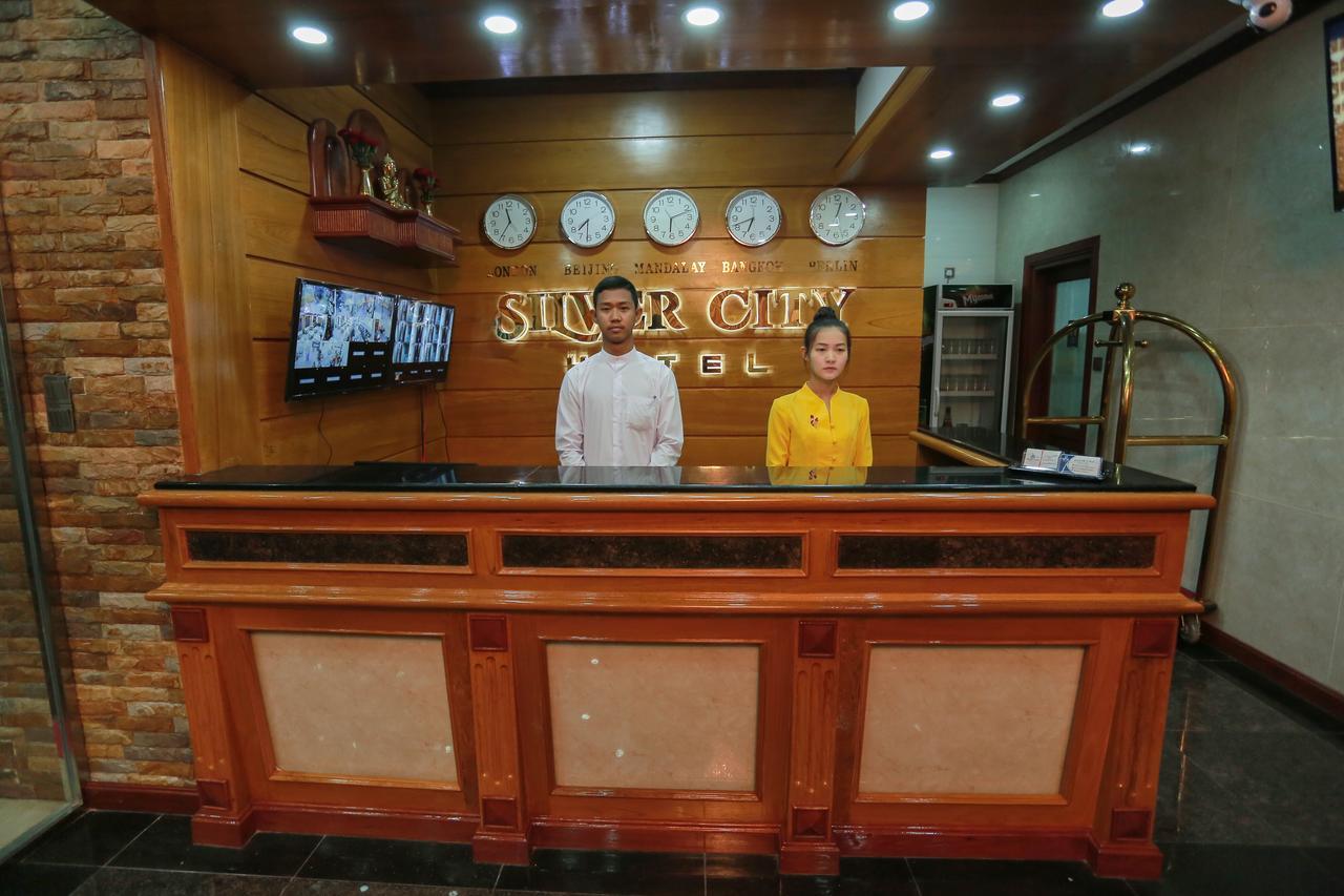 Silver City Hotel Mandalay Esterno foto