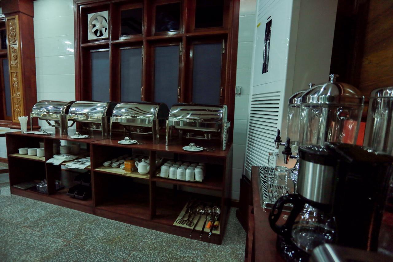 Silver City Hotel Mandalay Esterno foto